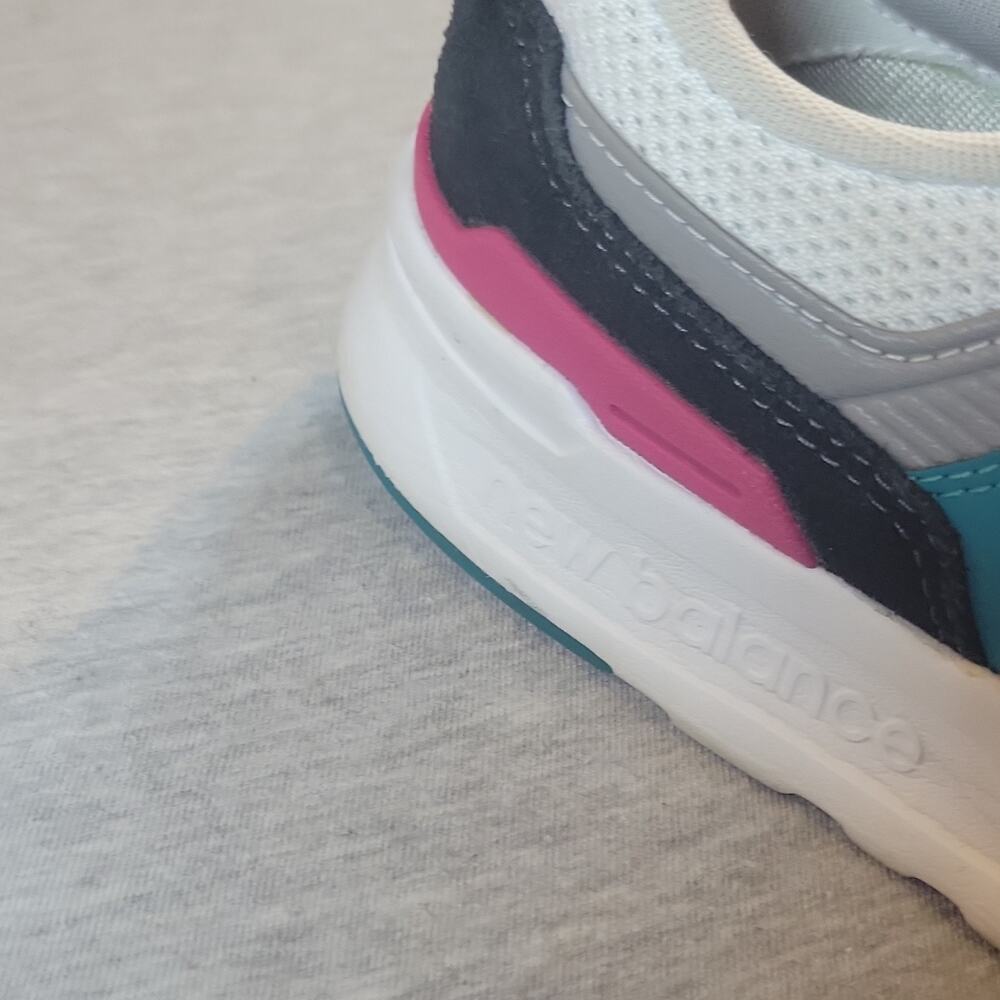 New Balance Women’s Low Top Lace-Up Athletic Sneakers Colorblock White Teal Pink - Picture 5 of 10